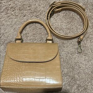 Elegant Tan Faux Crocodile-Embossed Handbag